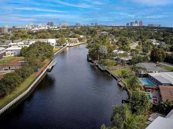 3020 NE 16th Ave 306, Oakland Park FL 33334