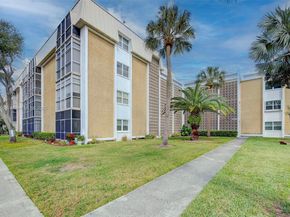 3020 NE 16th Ave 306, Oakland Park FL 33334