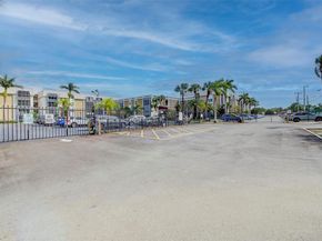 3020 NE 16th Ave 306, Oakland Park FL 33334