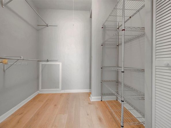 3020 NE 16th Ave 306, Oakland Park FL 33334