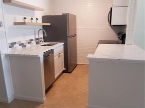 2000 NE 51st Ct 107, Fort Lauderdale FL 33308