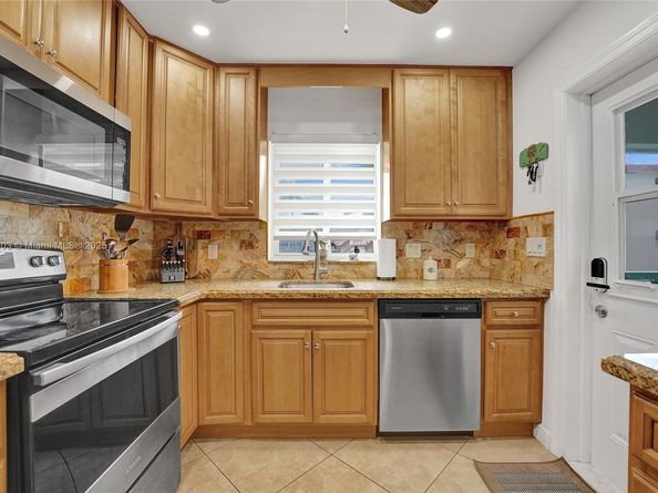5300 Washington St I203, Hollywood FL 33021