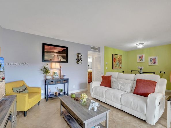 5300 Washington St I203, Hollywood FL 33021