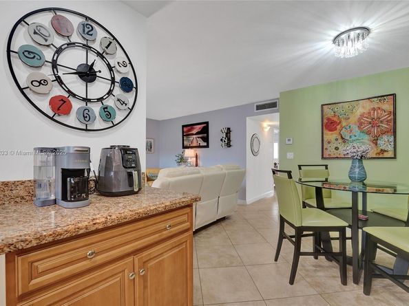 5300 Washington St I203, Hollywood FL 33021