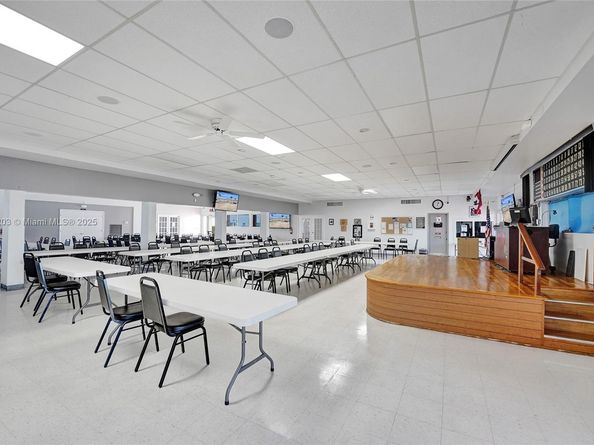 5300 Washington St I203, Hollywood FL 33021