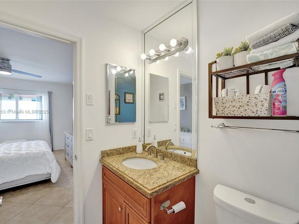 5300 Washington St I203, Hollywood FL 33021