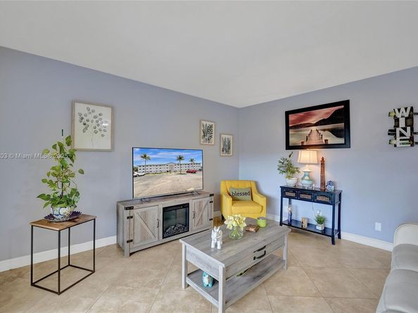 5300 Washington St I203, Hollywood FL 33021