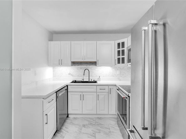 600 Three Islands Blvd 310, Hallandale Beach FL 33009