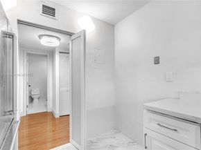 600 Three Islands Blvd 310, Hallandale Beach FL 33009