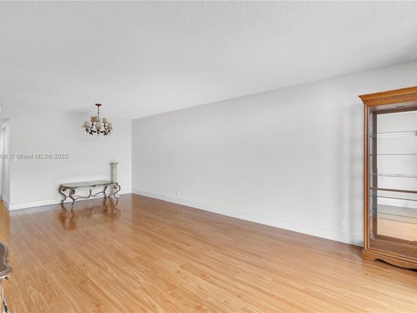 600 Three Islands Blvd 310, Hallandale Beach FL 33009