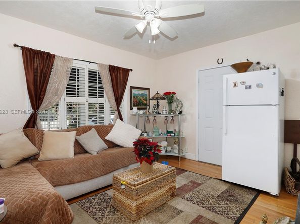 3030 SW 57th Ave, Miami FL 33155