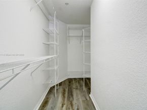 17425 NW 75th Pl 105, Hialeah FL 33015