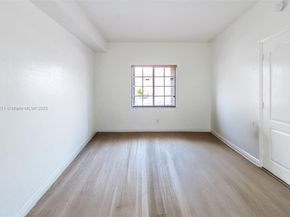 17425 NW 75th Pl 105, Hialeah FL 33015