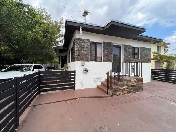 55 NW 44 St, Miami FL 33127