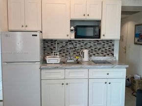 6345 Collins Ave 512, Miami Beach FL 33141