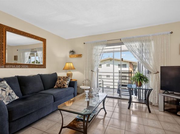 16900 NE 14th Ave 302, Miami FL 33162