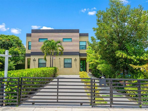 3617 SW 27th St, Miami FL 33133