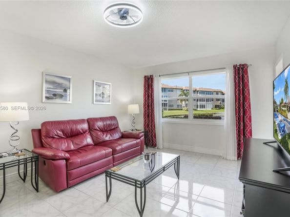 4801 NW 34th St 406, Lauderdale Lakes FL 33319