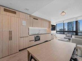 225 N Miami 3009, Miami FL 33128