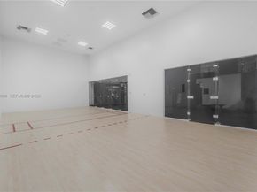 225 N Miami 3009, Miami FL 33128