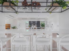 225 N Miami 3009, Miami FL 33128