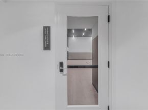 225 N Miami 3009, Miami FL 33128