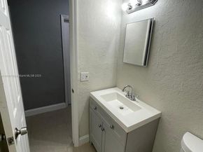 2720 NW 2nd St, Pompano Beach FL 33069