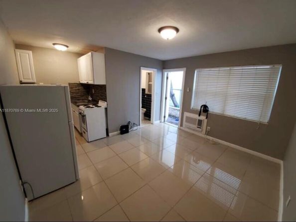 1719 Lincoln St, Hollywood FL 33020