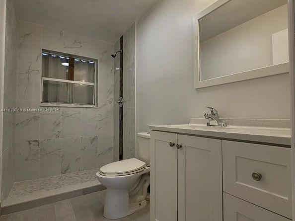 1719 Lincoln St, Hollywood FL 33020