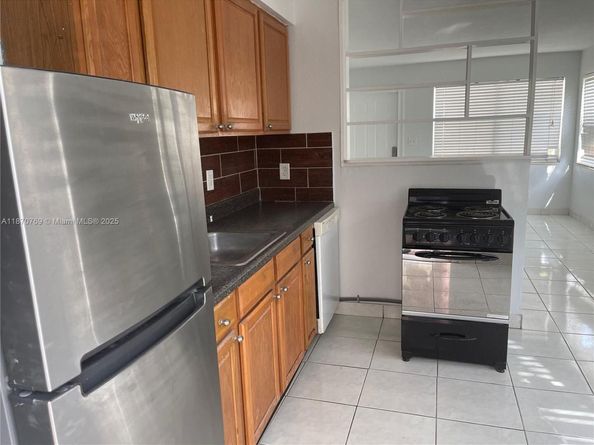 1719 Lincoln St, Hollywood FL 33020