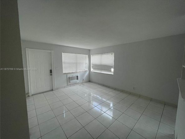 1719 Lincoln St, Hollywood FL 33020