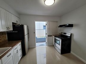 1719 Lincoln St, Hollywood FL 33020