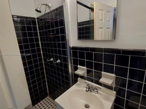 1719 Lincoln St, Hollywood FL 33020