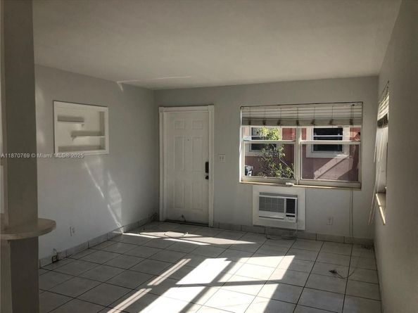 1719 Lincoln St, Hollywood FL 33020