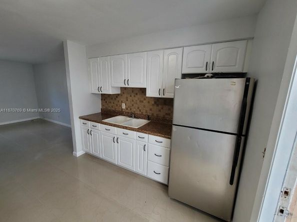 1719 Lincoln St, Hollywood FL 33020