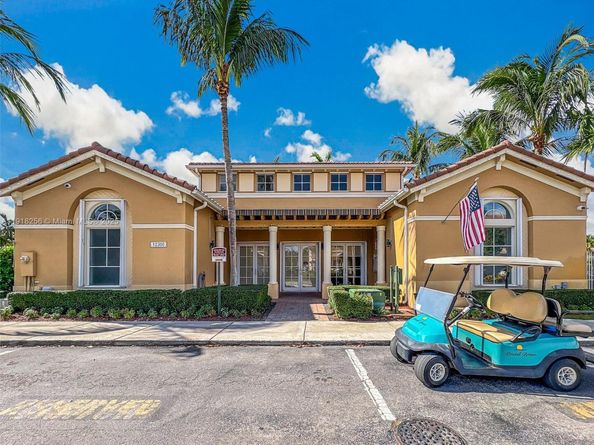 12566 SW 126th Ave, Miami FL 33186