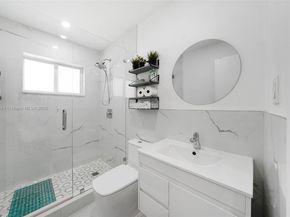 6404 Meade St, Hollywood FL 33024