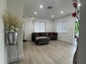 6404 Meade St, Hollywood FL 33024
