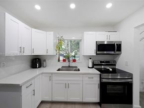 6404 Meade St, Hollywood FL 33024