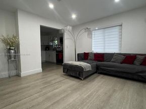 6404 Meade St, Hollywood FL 33024