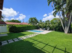 471 SW 30th Rd, Miami FL 33129