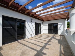 471 SW 30th Rd, Miami FL 33129