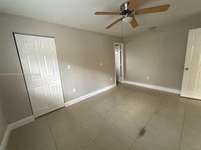 2041 Acapulco Dr, Miramar FL 33023