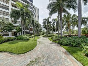 2500 Parkview Dr 1914, Hallandale Beach FL 33009
