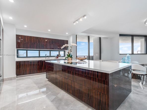 18555 Collins Ave 5105, Sunny Isles Beach FL 33160