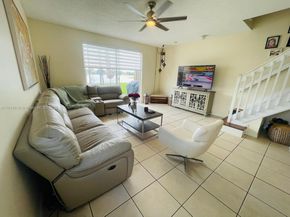 3778 San Simeon Cir, Weston FL 33331