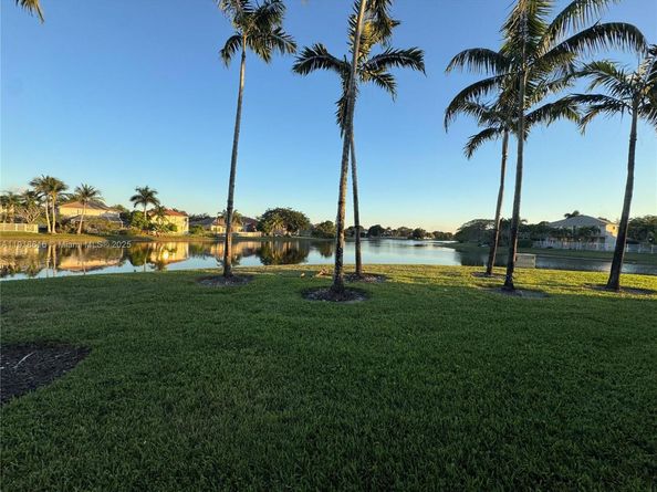 3778 San Simeon Cir, Weston FL 33331