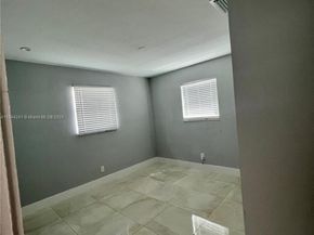 8700 SW 42nd Ter, Miami FL 33165