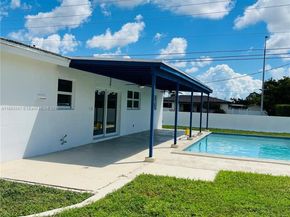 8700 SW 42nd Ter, Miami FL 33165