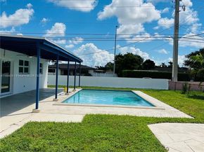 8700 SW 42nd Ter, Miami FL 33165